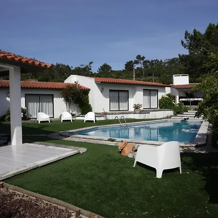 Вилла Sitio Do Louro *