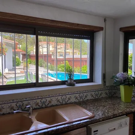 Sitio Do Louro * Сан-Мартинью-ду-Порту