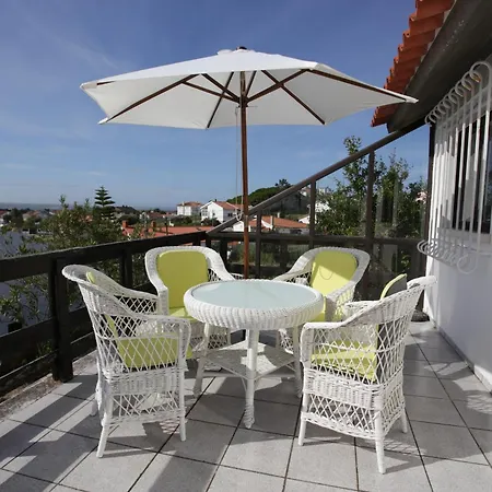 Вилла Sitio Do Louro Сан-Мартинью-ду-Порту