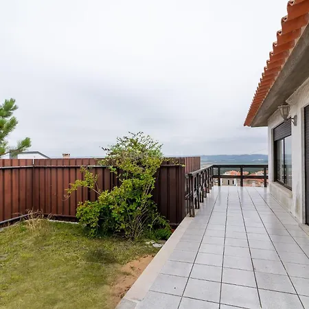 Sitio Do Louro Сан-Мартинью-ду-Порту